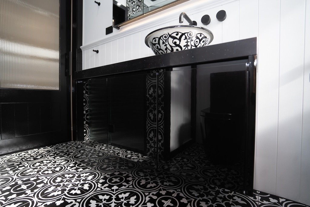 Elevate Your Space: Custom Vanity Designs for Personalised Bathroom Retreats
