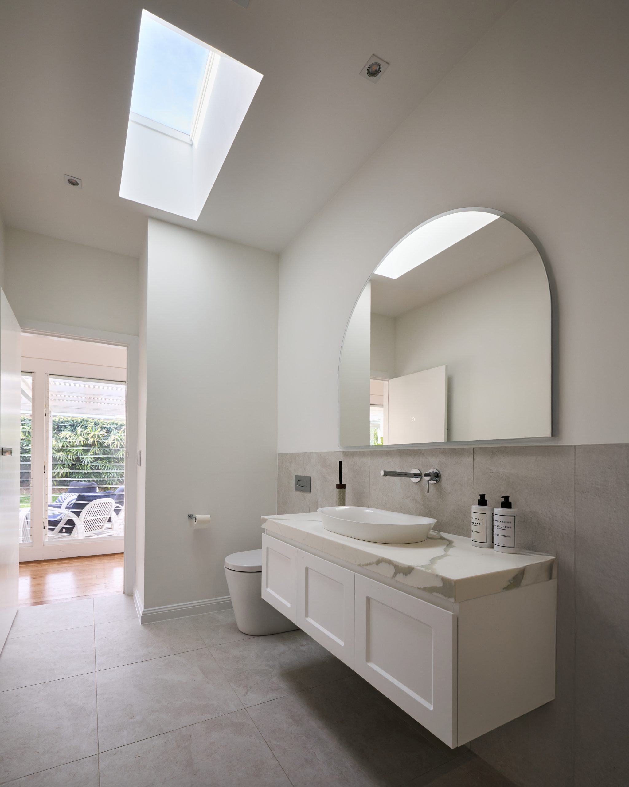 Curved Bathroom Fittings: Why 2025’s Biggest Design Trend Is Perfect for Small Sydney Spaces